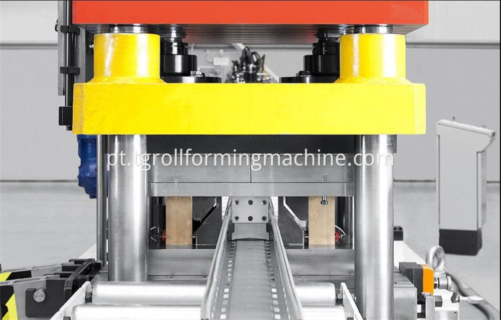 Wire Mesh Cable Tray Machine